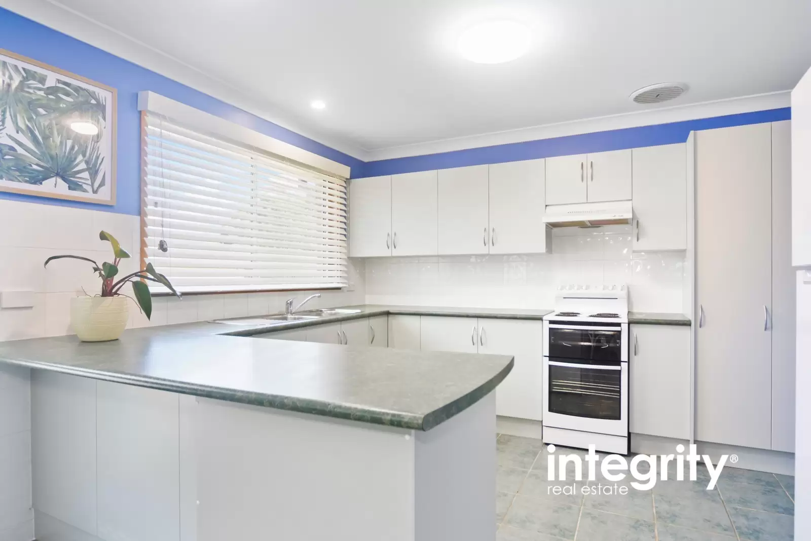 3/54 Bunberra Street, Bomaderry Sold by Integrity Real Estate - image 3