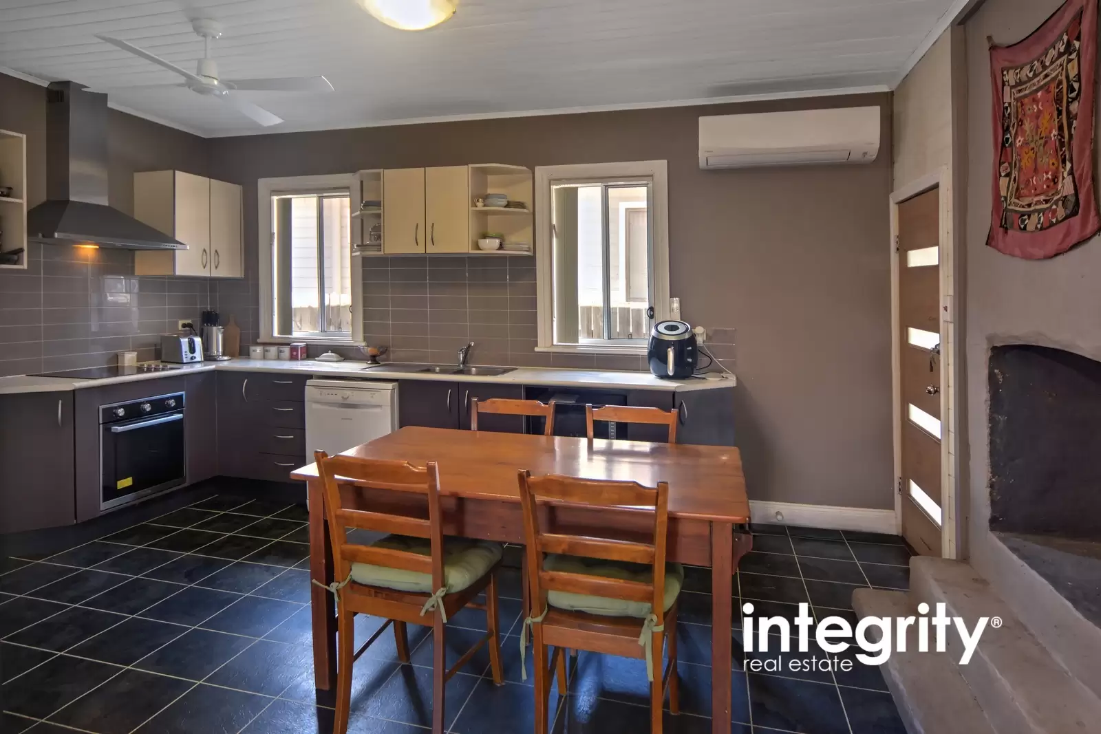 5 Leatham Avenue, Nowra Sold by Integrity Real Estate - image 4