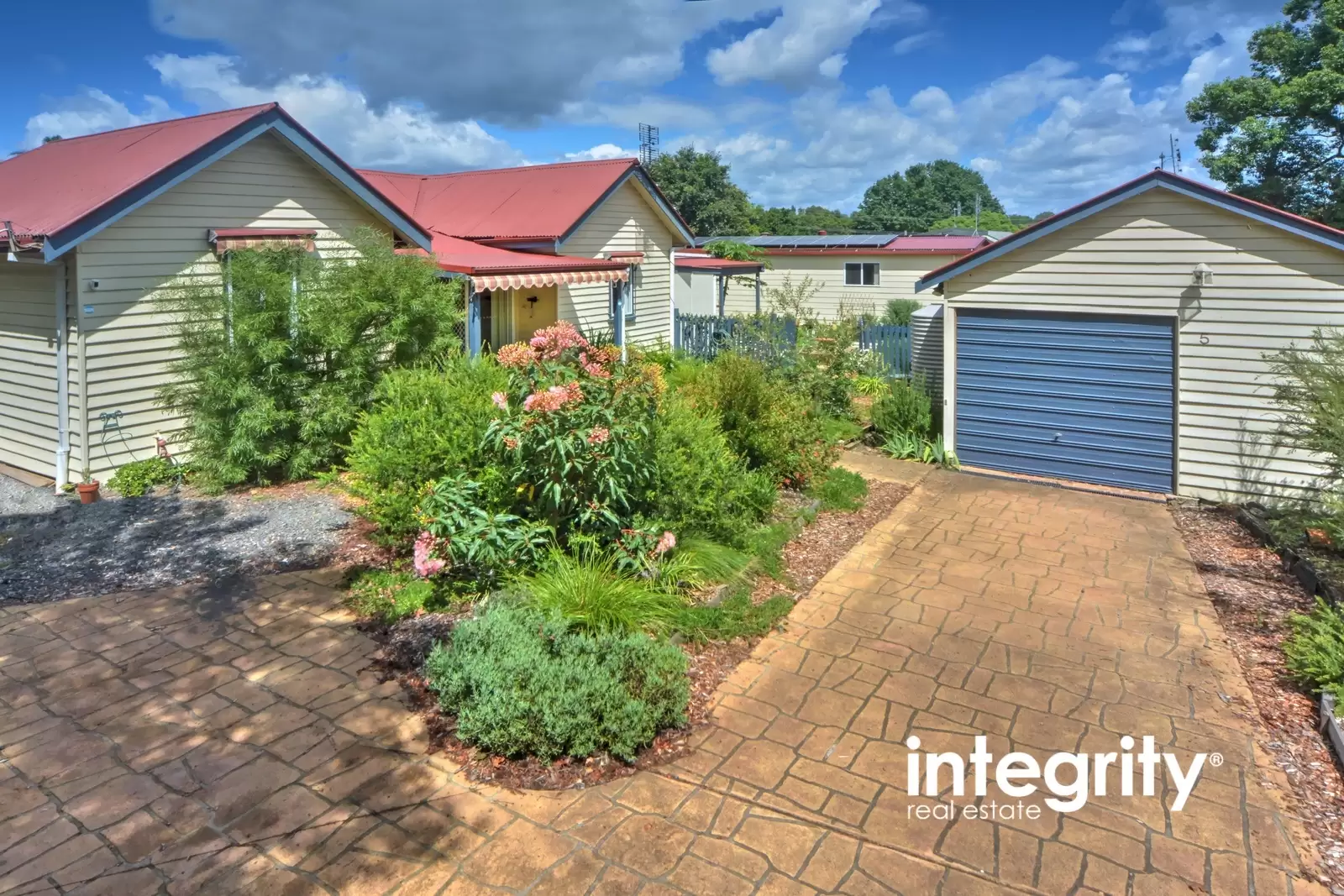 5 Leatham Avenue, Nowra Sold by Integrity Real Estate