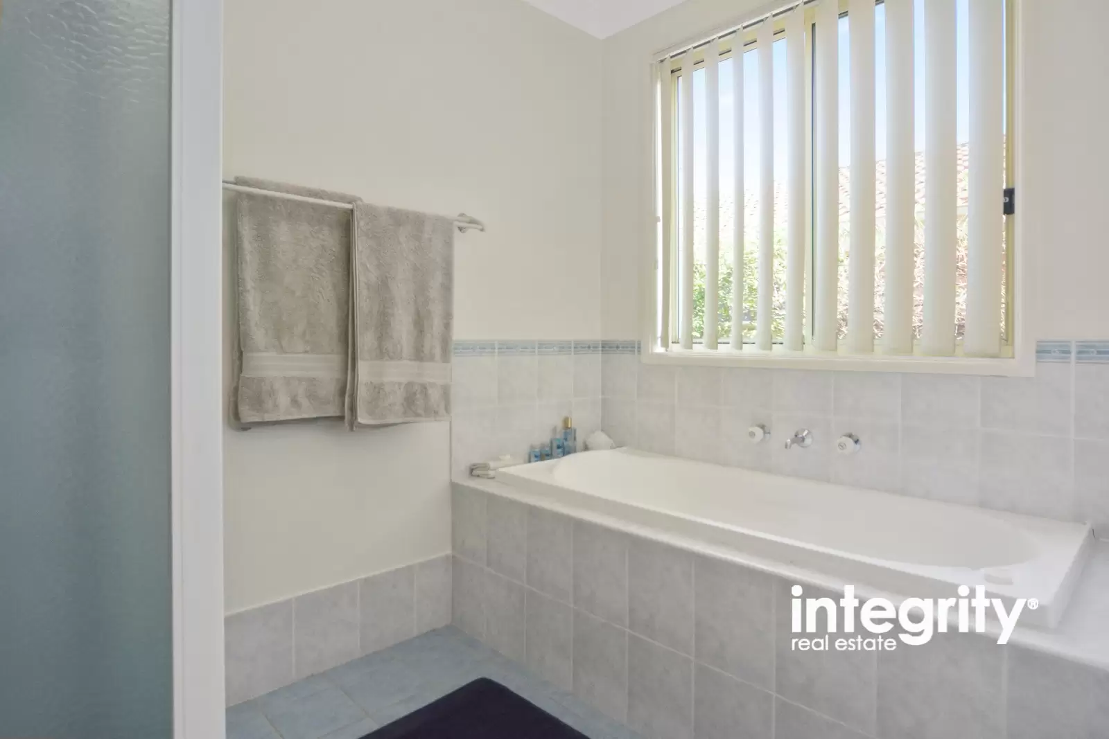 8 Emerald Drive, Meroo Meadow Sold by Integrity Real Estate - image 7