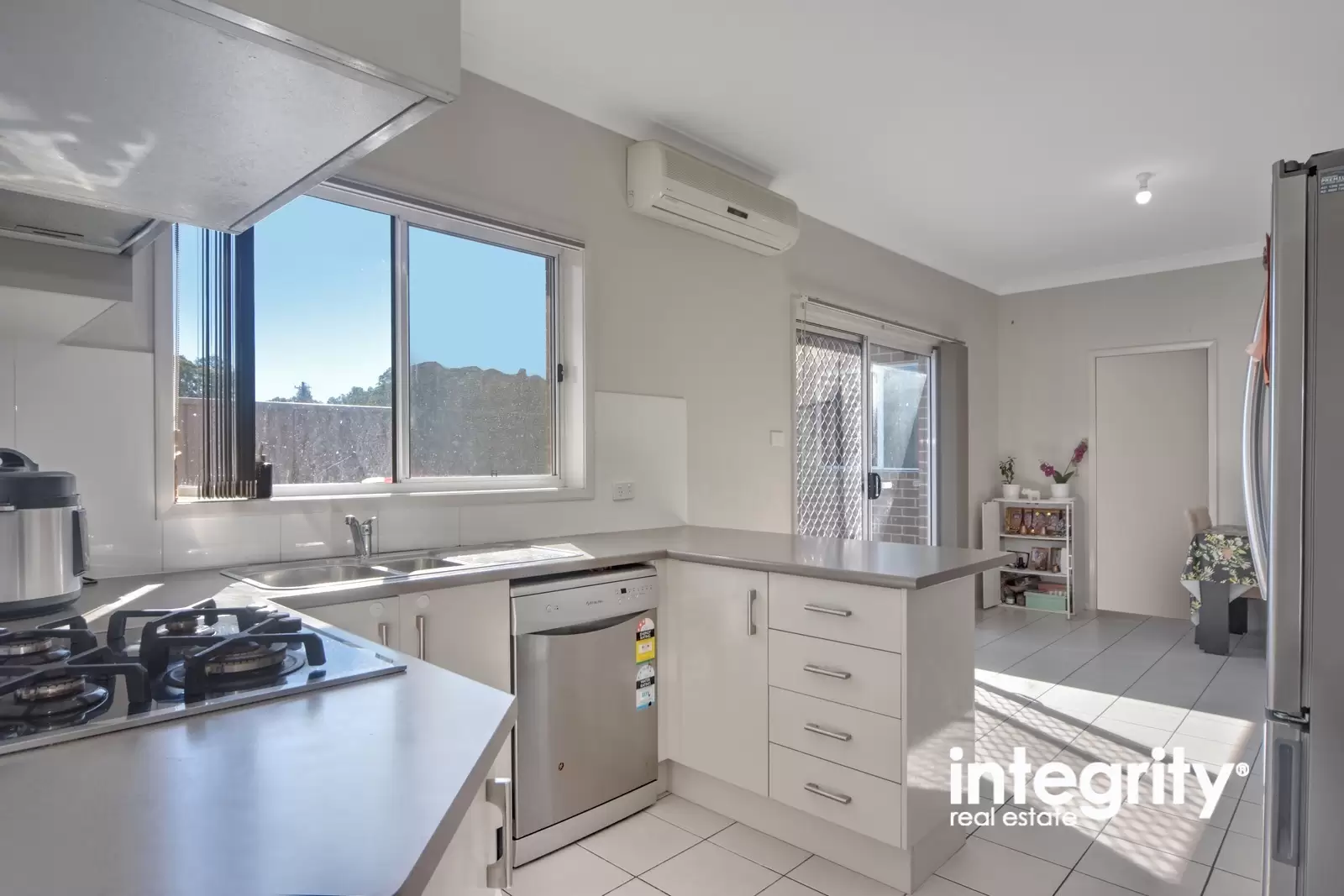 5/14 Hanover Close, South Nowra Sold by Integrity Real Estate - image 4