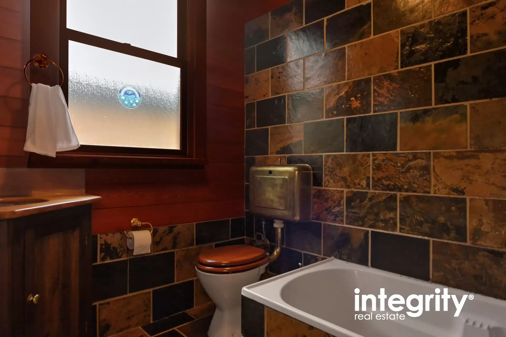 48 Illaroo Road, North Nowra Sold by Integrity Real Estate - image 10