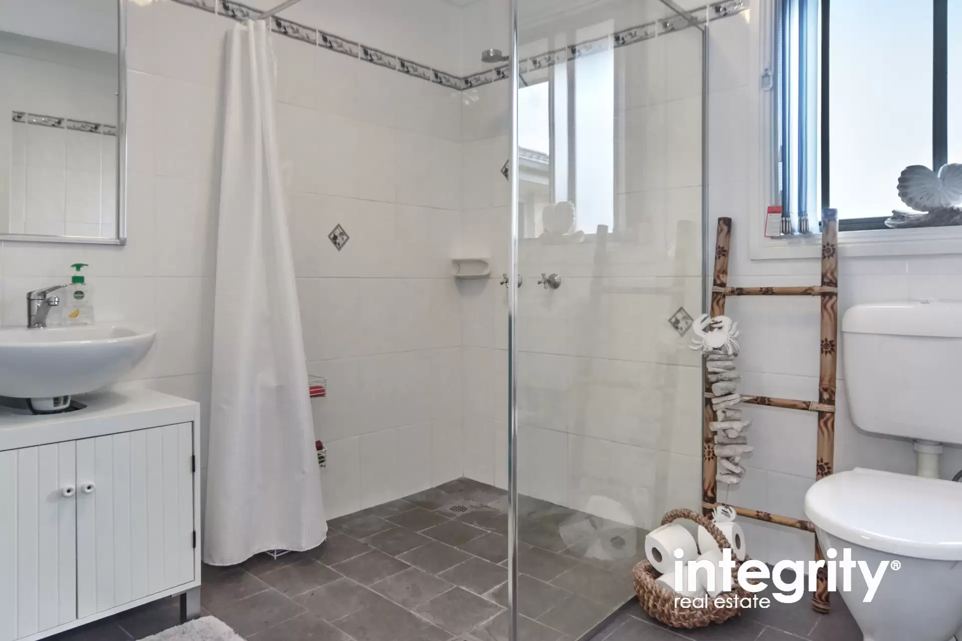 4A Terralla Grove, South Nowra Sold by Integrity Real Estate - image 8
