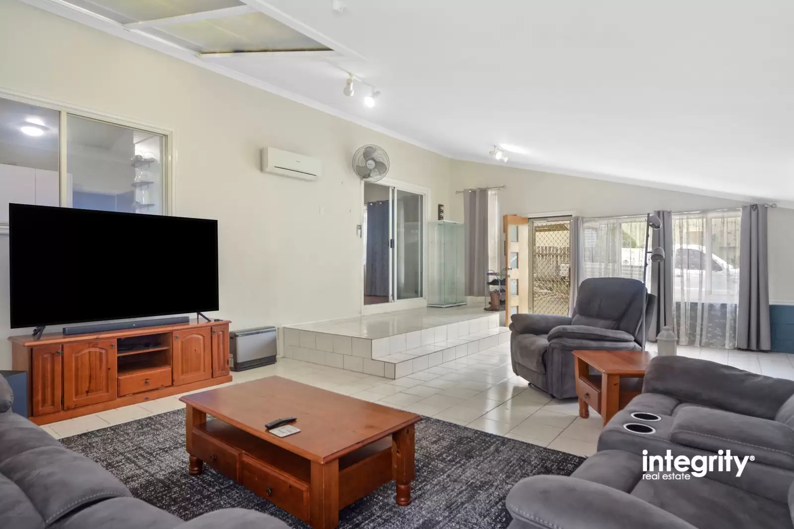 465 Princes Highway, Bomaderry Sold by Integrity Real Estate - image 3