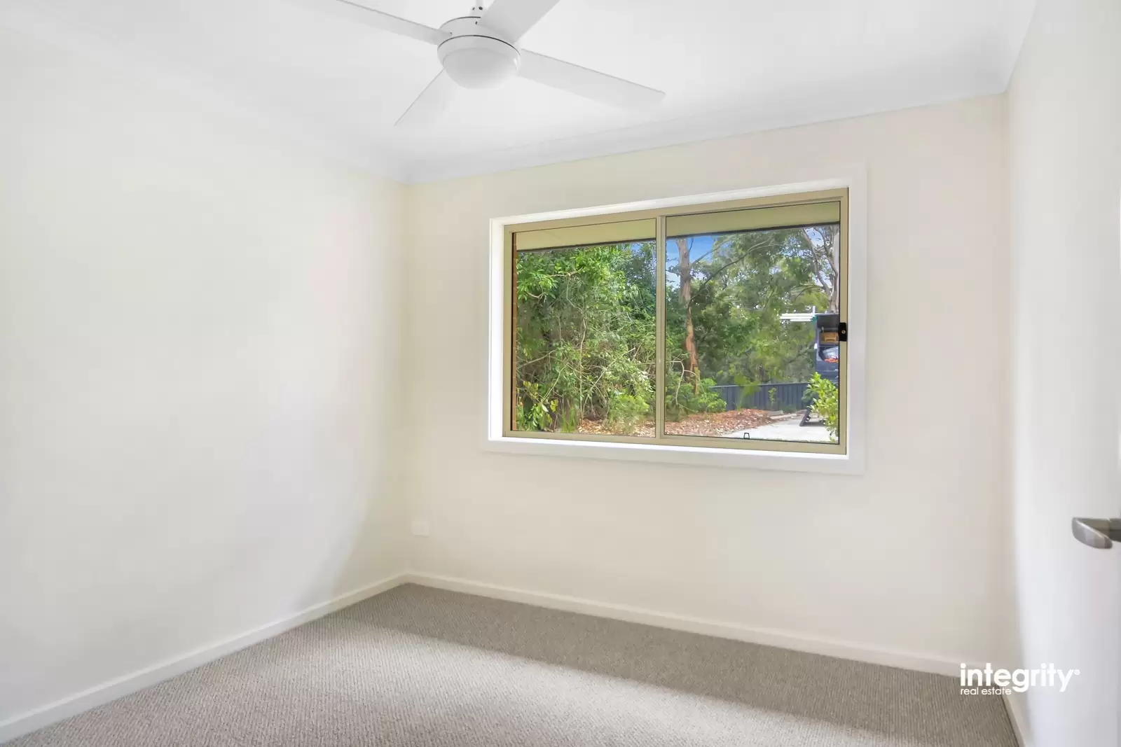 23/33 Lynburn Avenue, Bomaderry Sold by Integrity Real Estate - image 5