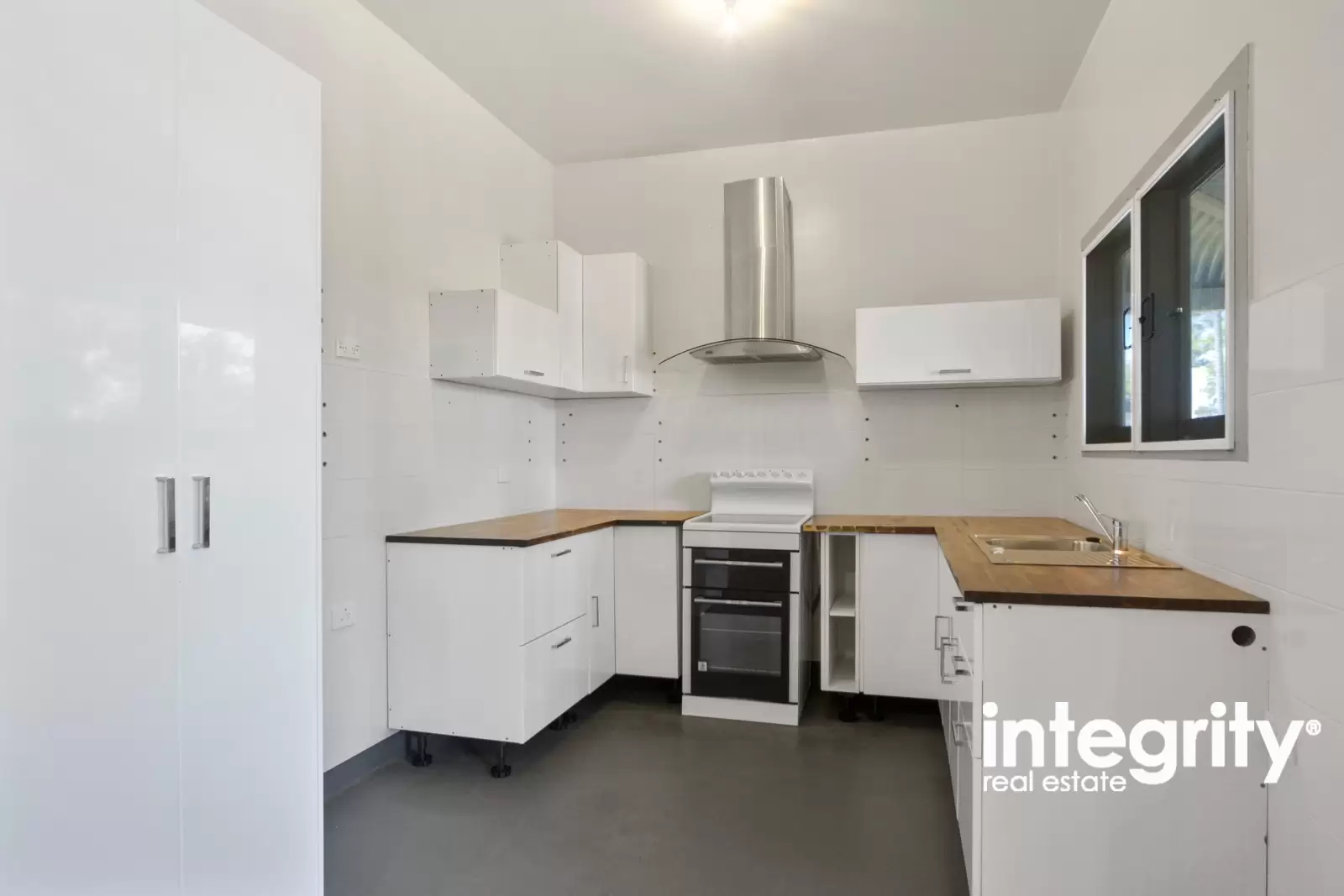 6 Tarawara Street, Bomaderry Sold by Integrity Real Estate - image 3