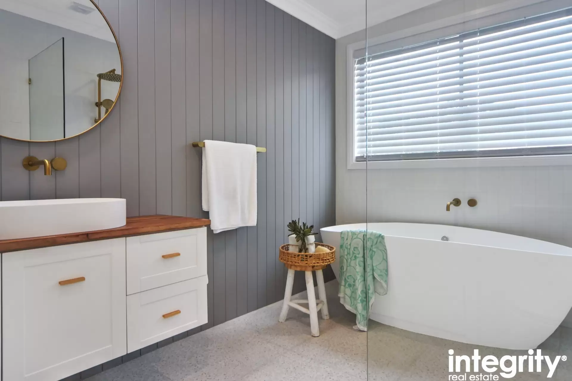 8 Tarawara Street, Bomaderry Sold by Integrity Real Estate - image 7