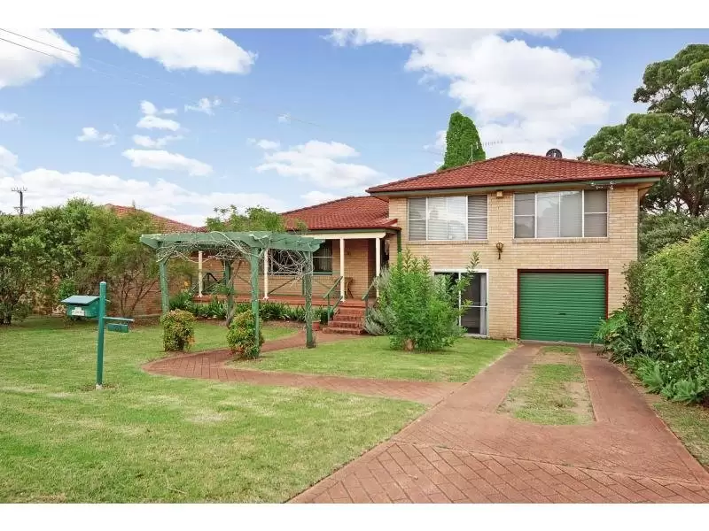 31 Brinawarr Street, Bomaderry Sold by Integrity Real Estate - image 1
