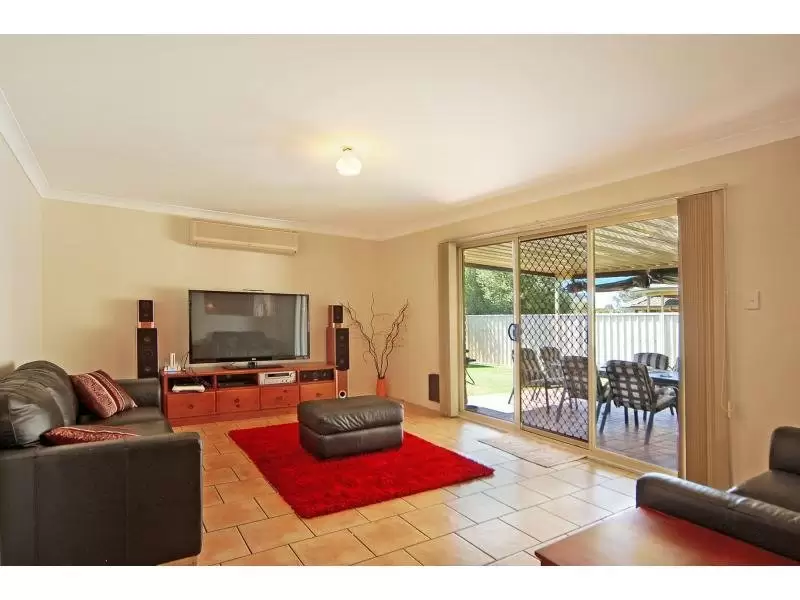 6 The Garden Walk, Worrigee Sold by Integrity Real Estate - image 2