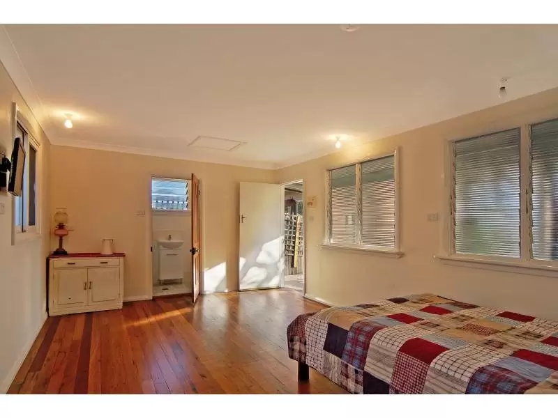 16 Berrellan Street, Greenwell Point Sold by Integrity Real Estate - image 4