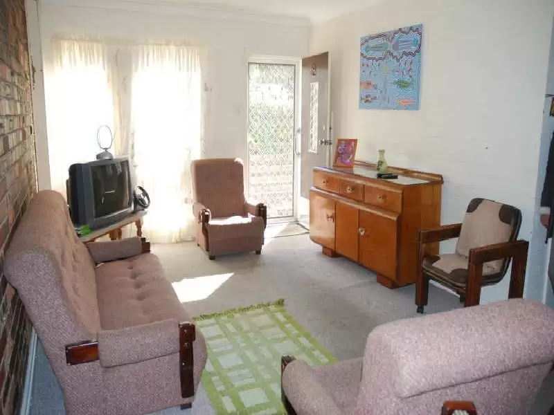 4/430 Princes Highway, Bomaderry Sold by Integrity Real Estate - image 4