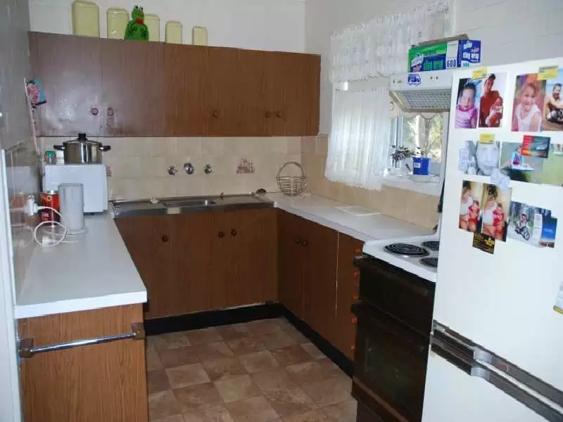 4/430 Princes Highway, Bomaderry Sold by Integrity Real Estate - image 3