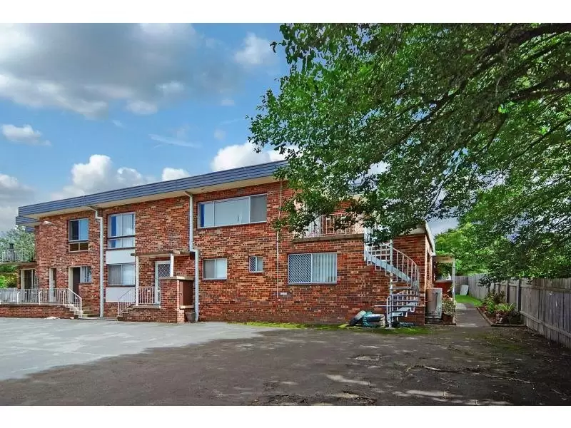 4/430 Princes Highway, Bomaderry Sold by Integrity Real Estate - image 2