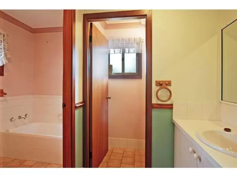 8 Uranna Avenue, North Nowra Sold by Integrity Real Estate - image 6