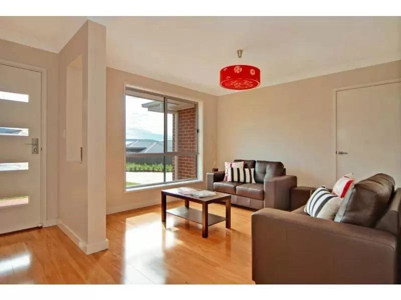 22 Banool Circuit, Bomaderry Sold by Integrity Real Estate - image 2