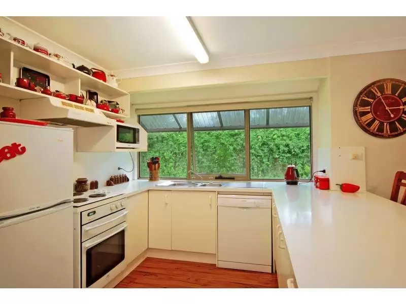 2/33 Lynburn Avenue, Bomaderry Sold by Integrity Real Estate - image 4