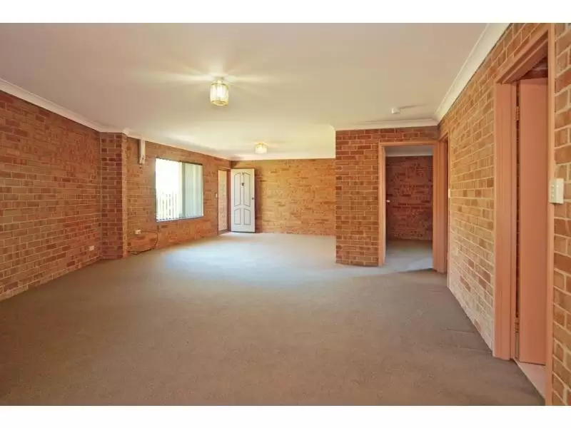 3/42 Lyndhurst Drive, Bomaderry Sold by Integrity Real Estate - image 2