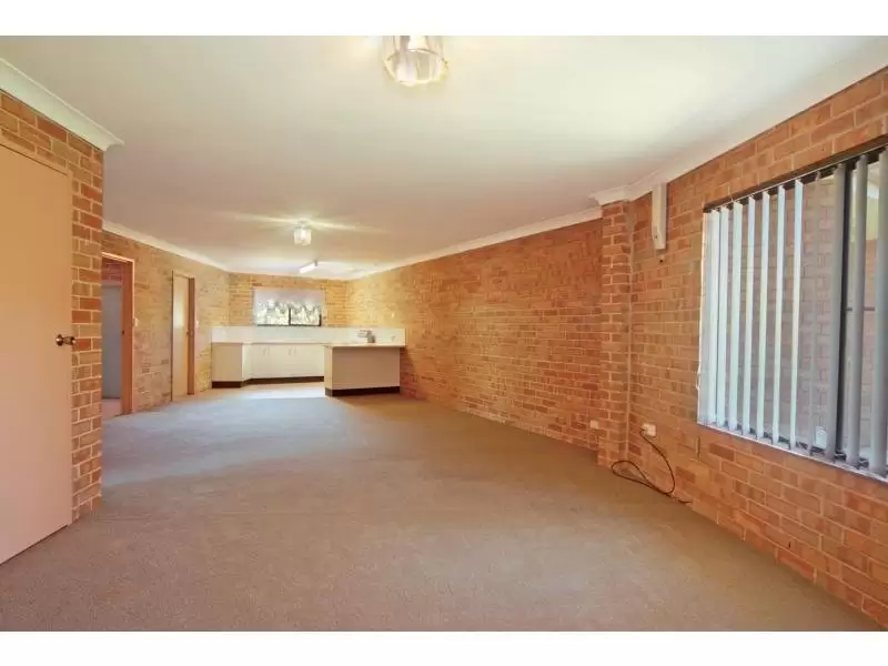 3/42 Lyndhurst Drive, Bomaderry Sold by Integrity Real Estate - image 3