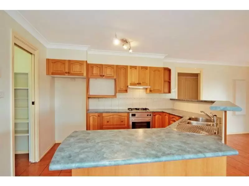 41 Illawarra Circuit, Worrigee Sold by Integrity Real Estate - image 3