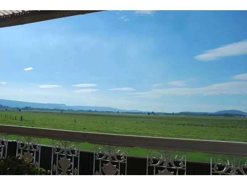 30 Amalfi Crescent, Nowra Sold by Integrity Real Estate