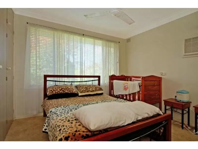 18 Hewlett Avenue, North Nowra Sold by Integrity Real Estate - image 4