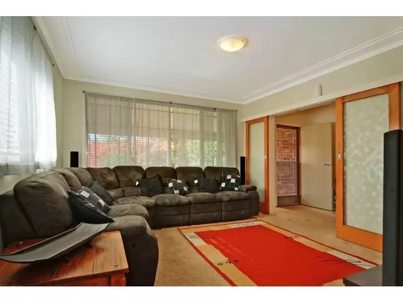 18 Hewlett Avenue, North Nowra Sold by Integrity Real Estate - image 3