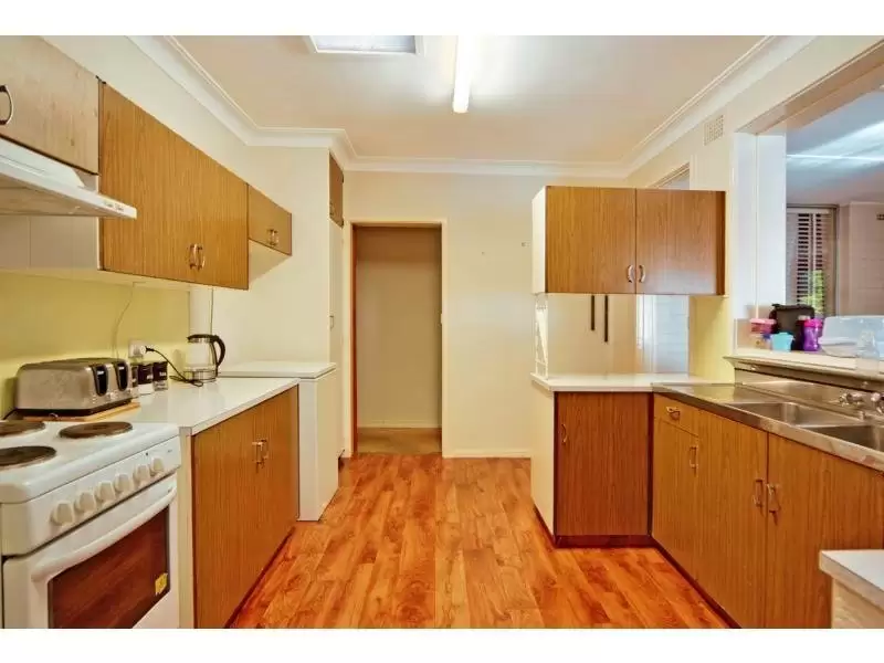 18 Hewlett Avenue, North Nowra Sold by Integrity Real Estate - image 2