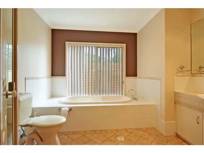 10 Rouken Glen Drive, West Nowra Sold by Integrity Real Estate - image 5