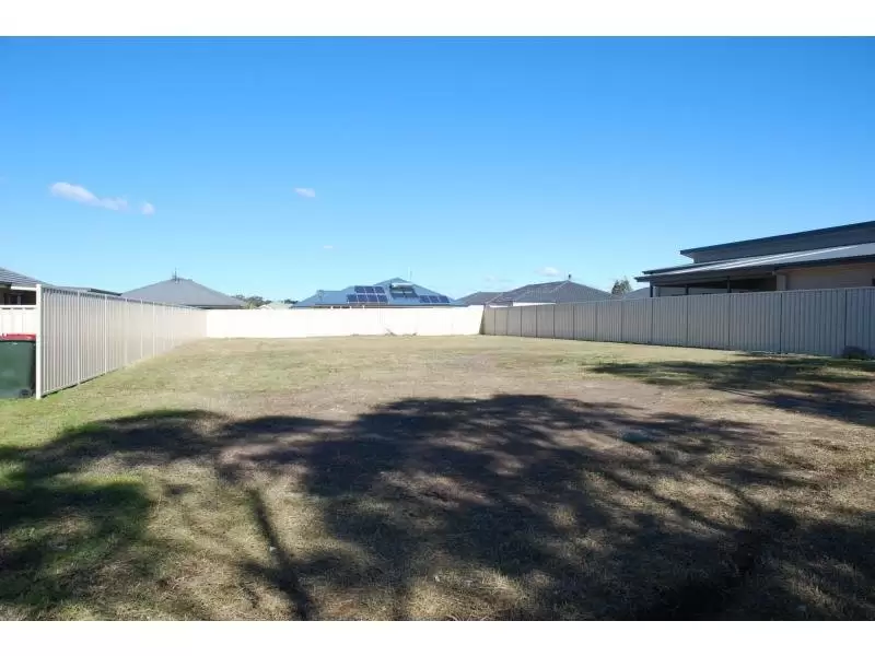 7 The Garden Walk, Worrigee Sold by Integrity Real Estate