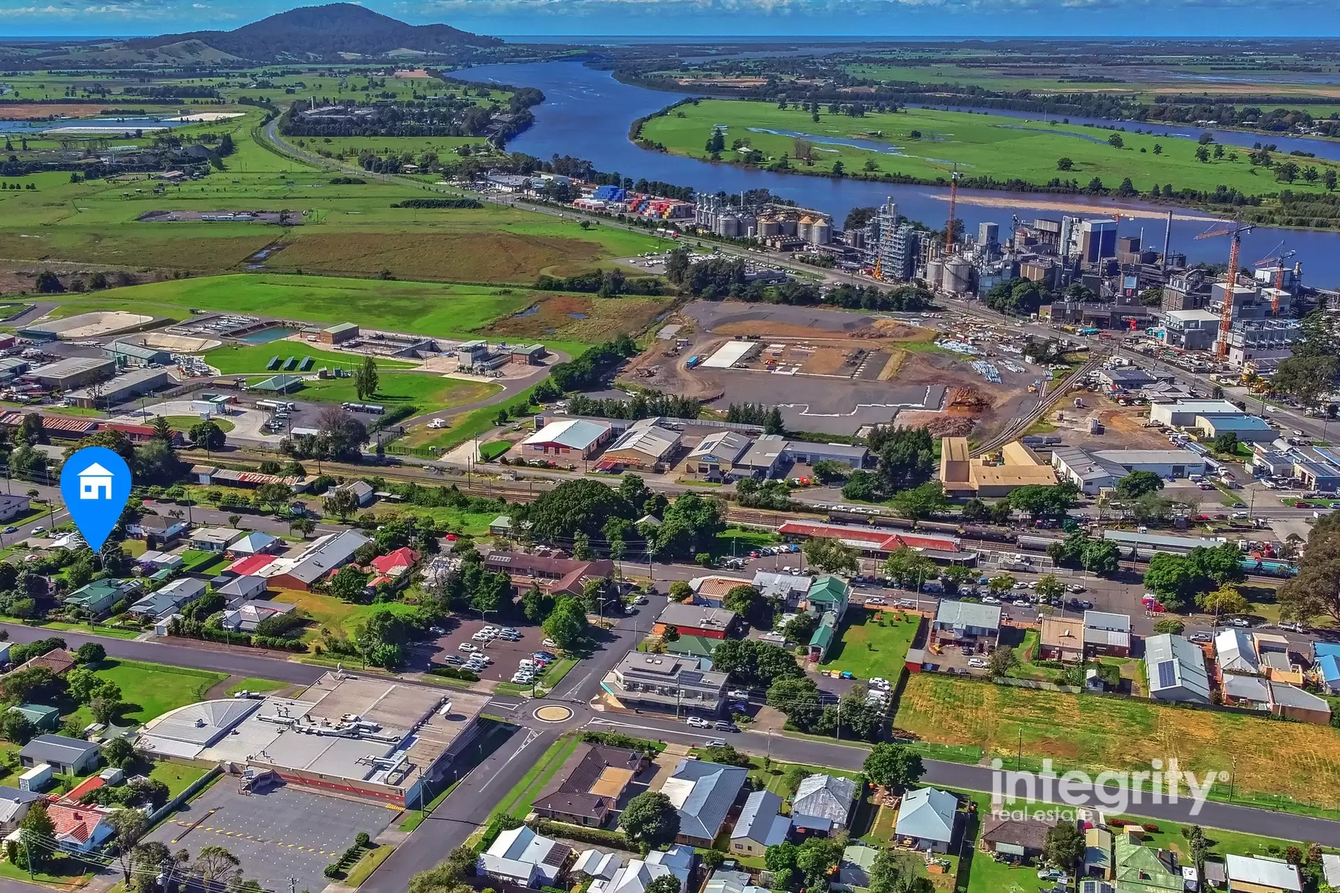 21 Meroo & Coomea Street, Bomaderry Sold by Integrity Real Estate - image 9