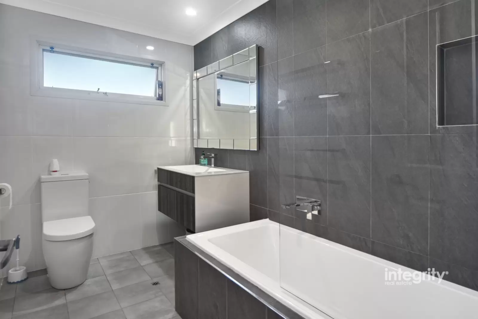 18 Elia Avenue, Nowra Sold by Integrity Real Estate - image 7