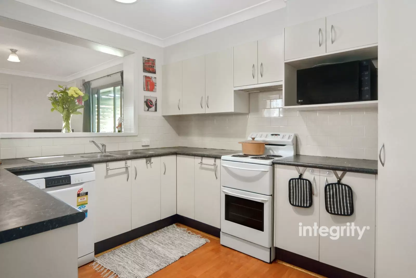 9 Bisdee Place, Nowra Sold by Integrity Real Estate - image 4