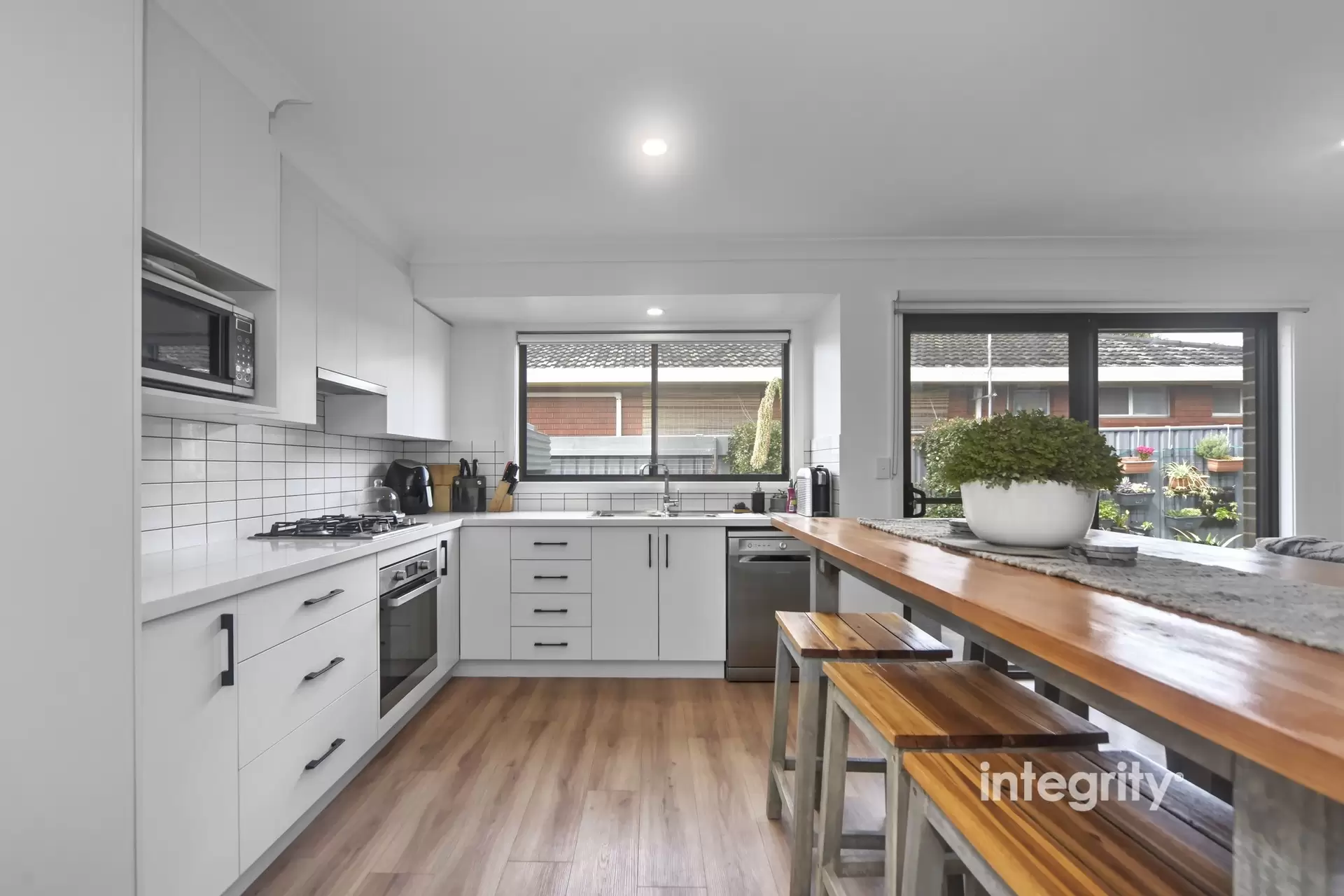 2/164 Illaroo Road, North Nowra Sold by Integrity Real Estate - image 3