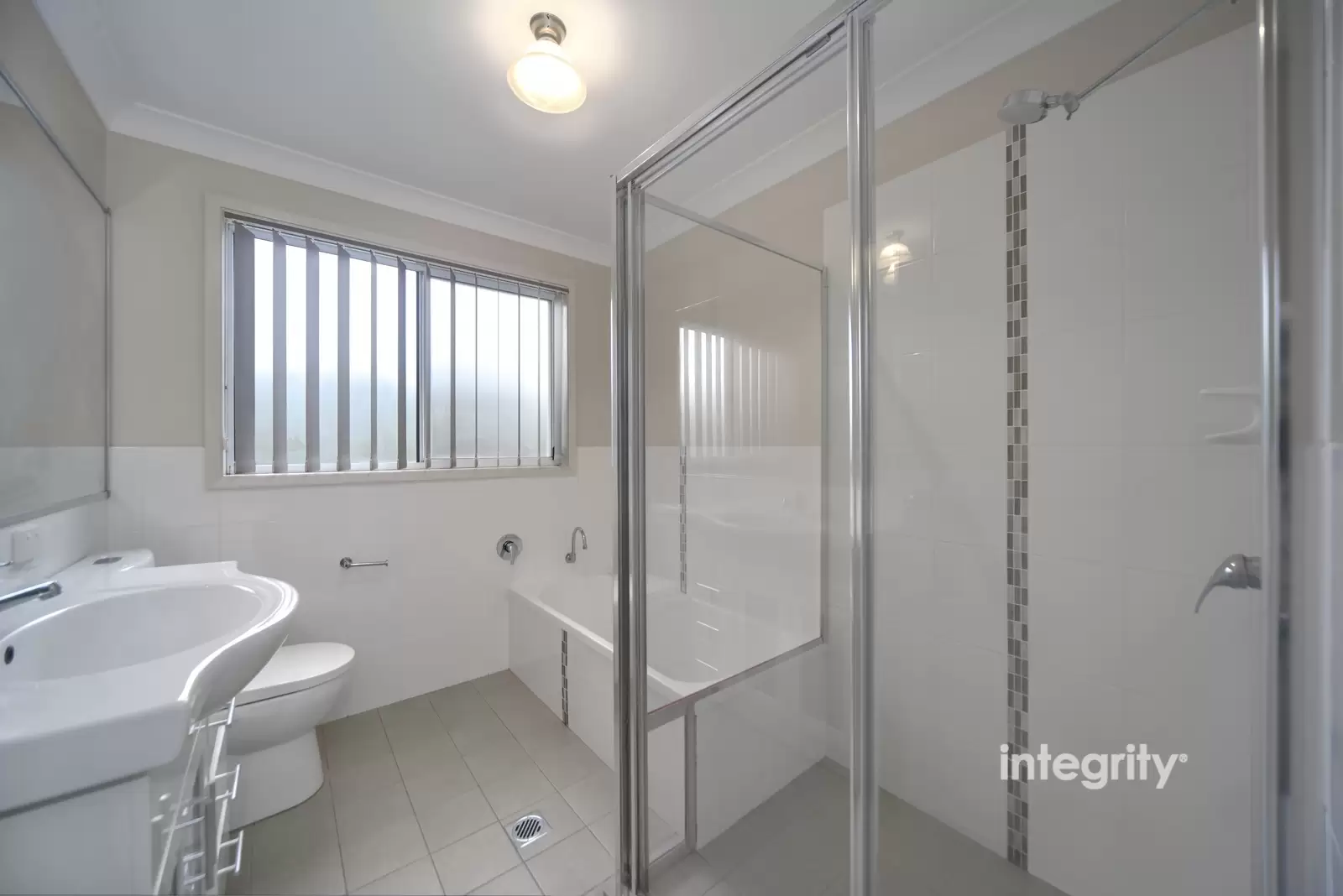 4/14 Hanover Close, South Nowra Sold by Integrity Real Estate - image 5