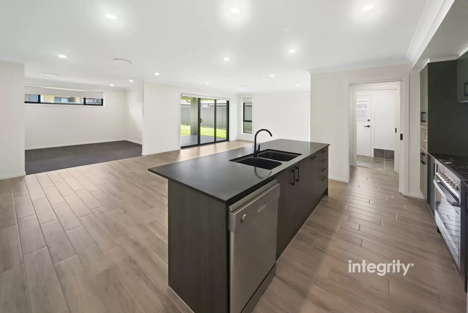 32 Bexhill Avenue, Sussex Inlet Sold by Integrity Real Estate - image 2
