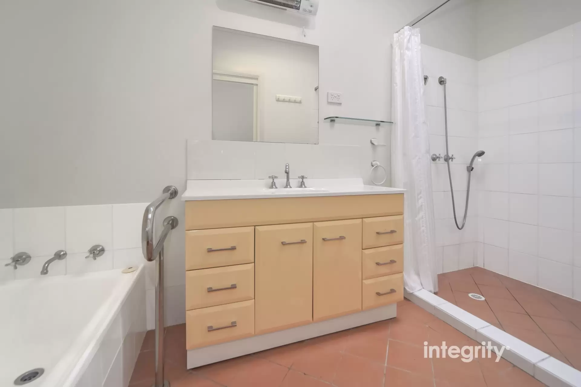 17 Colyer Avenue, Nowra Sold by Integrity Real Estate - image 8