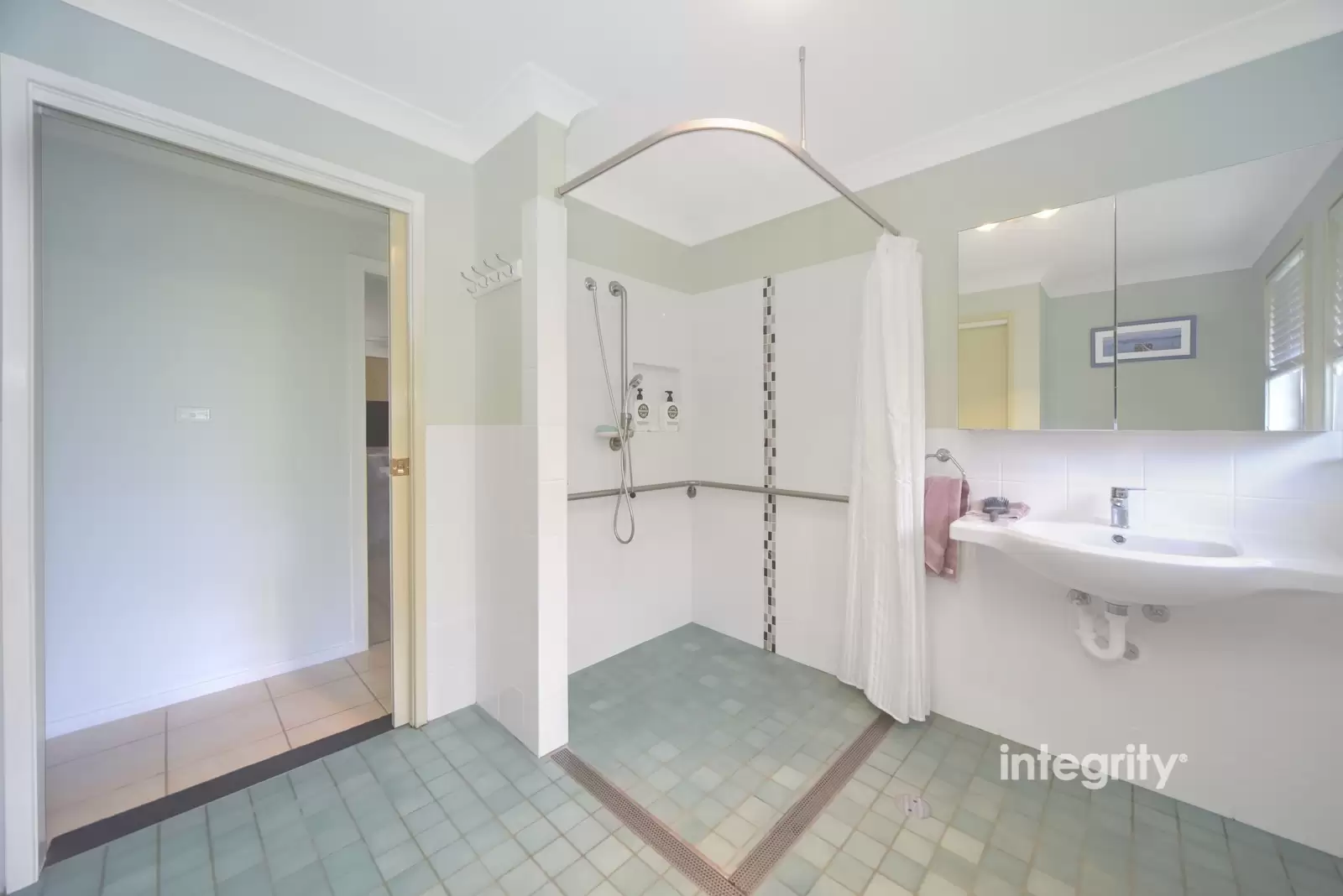 13 Cavanagh Lane, West Nowra Sold by Integrity Real Estate - image 7