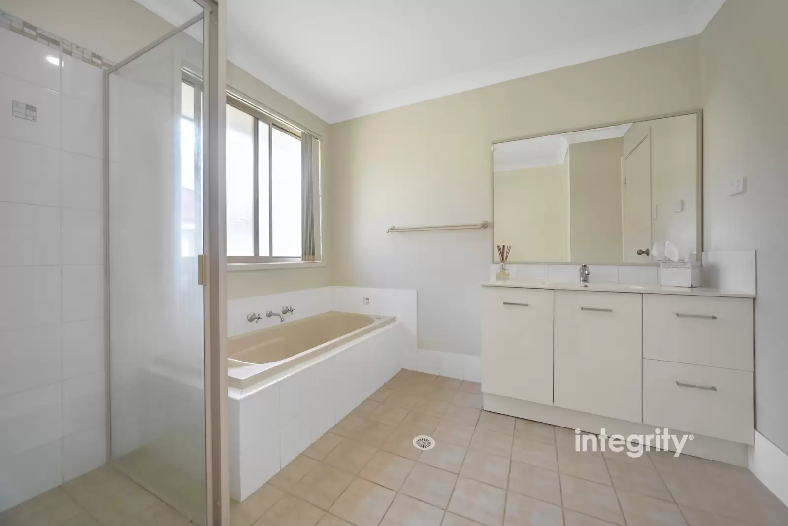 13 Blue Gum Way, North Nowra Sold by Integrity Real Estate - image 8