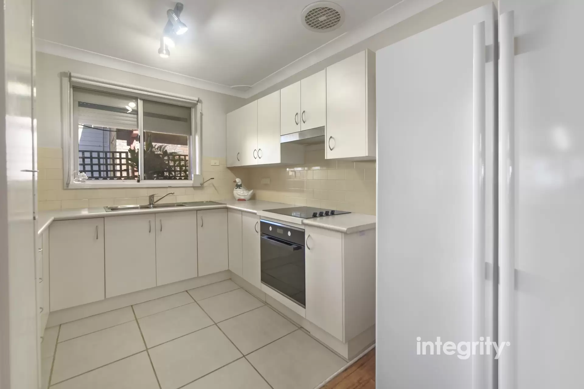 5 Allison Avenue, Nowra Sold by Integrity Real Estate - image 4