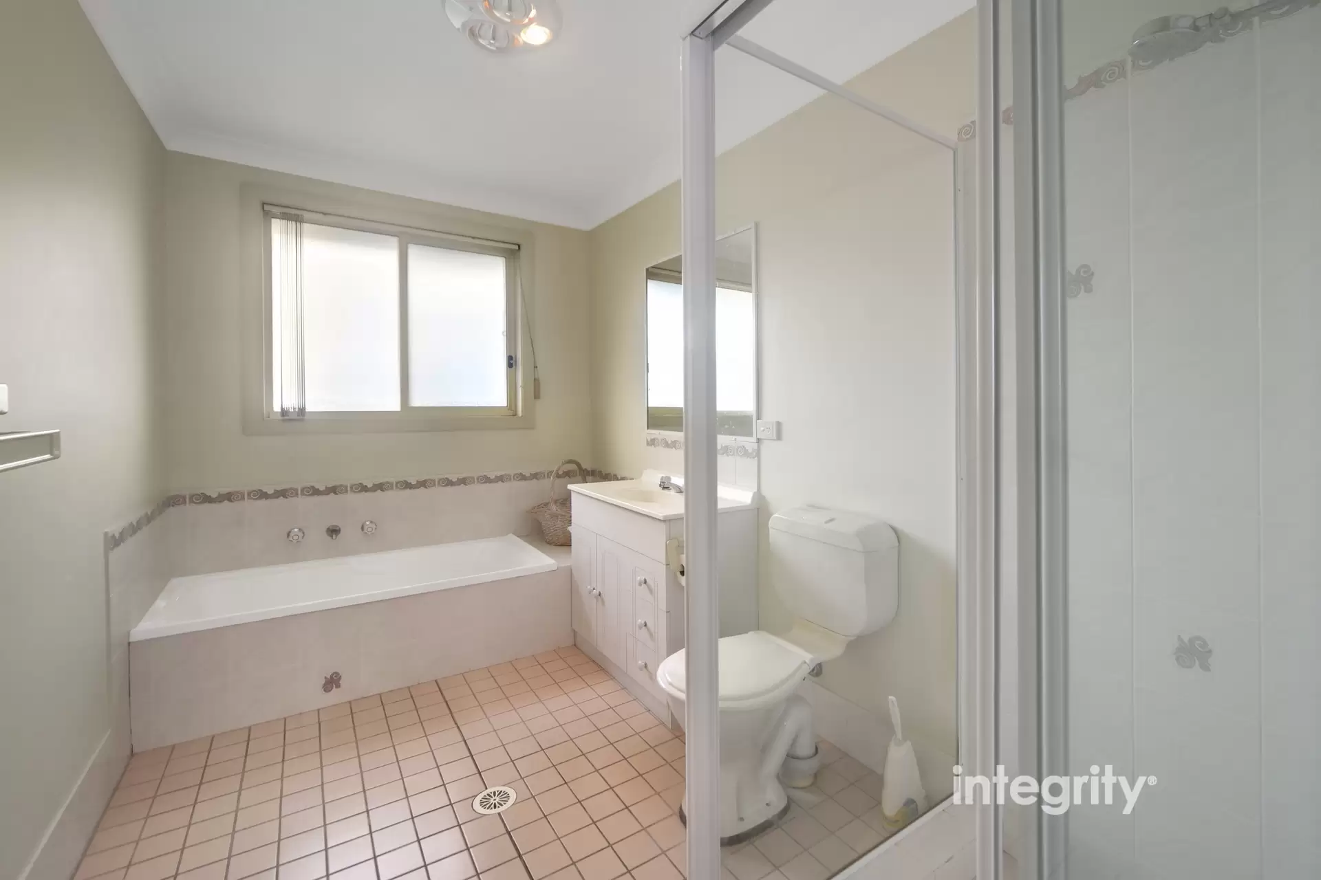 1/2 Hollyhill Close, Bomaderry Sold by Integrity Real Estate - image 7