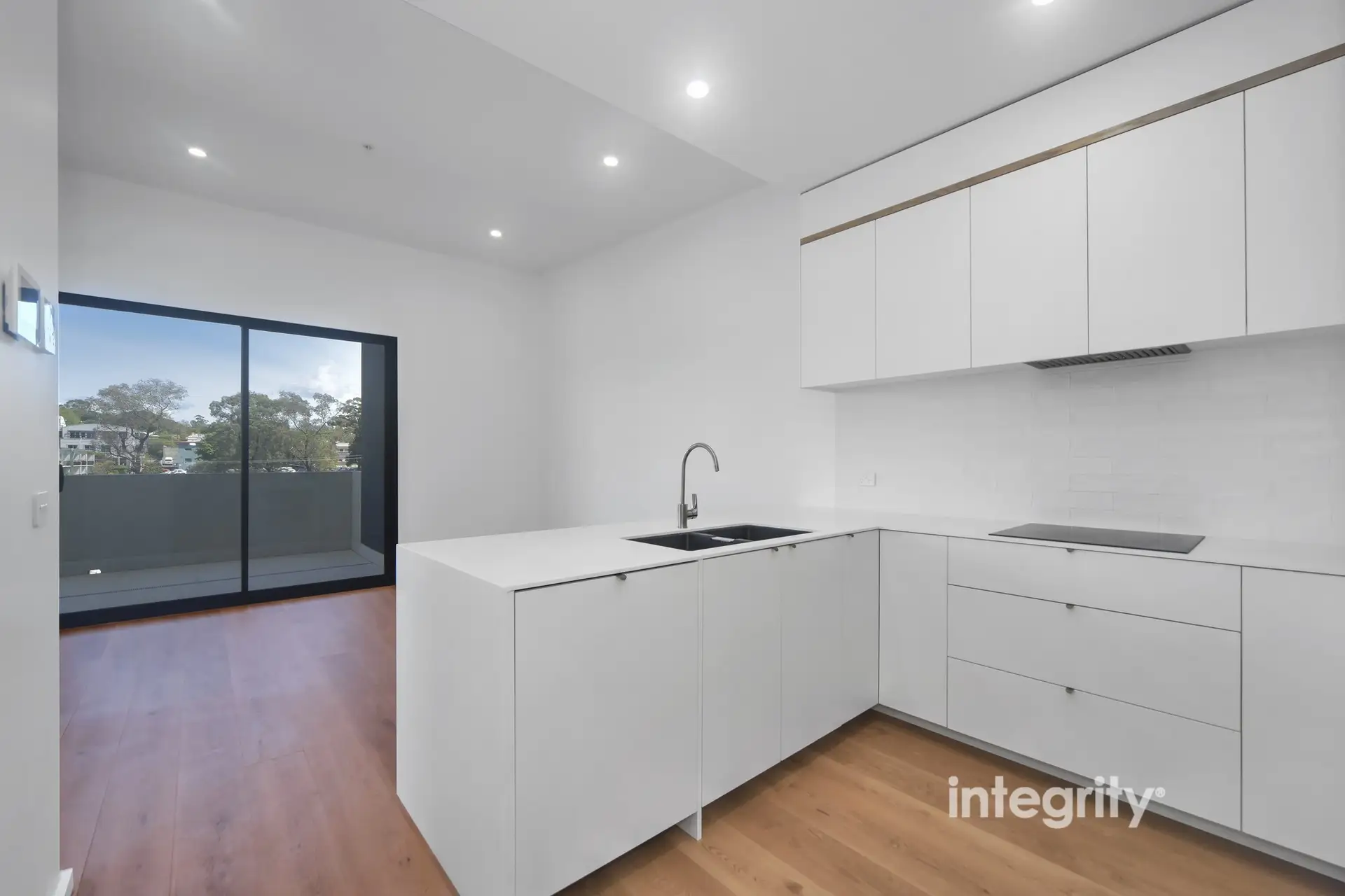 3/61 Kinghorne Street, Nowra Sold by Integrity Real Estate - image 2