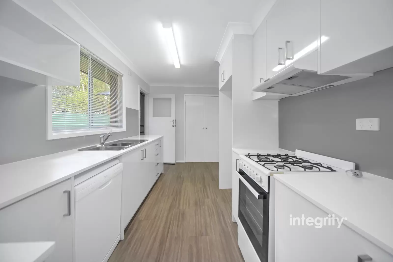 5 Philip Drive, North Nowra Sold by Integrity Real Estate - image 2