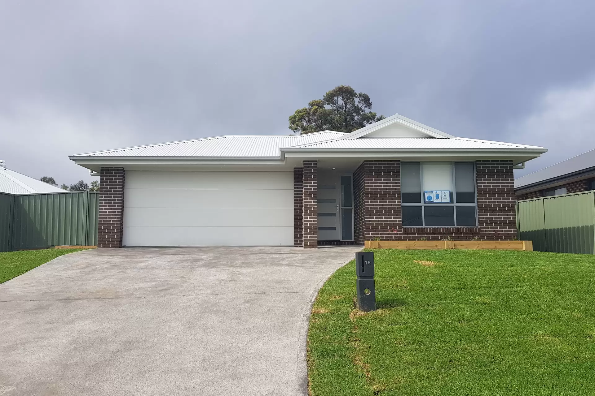 16 Adele Close, Nowra Leased by Integrity Real Estate - image 1