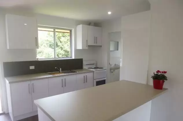 3/3 McGrath Avenue, Nowra Leased by Integrity Real Estate - image 3