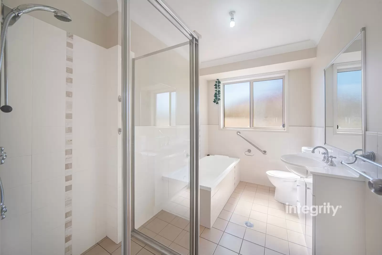 2 Palm Lilly Close, Worrigee Sold by Integrity Real Estate - image 6
