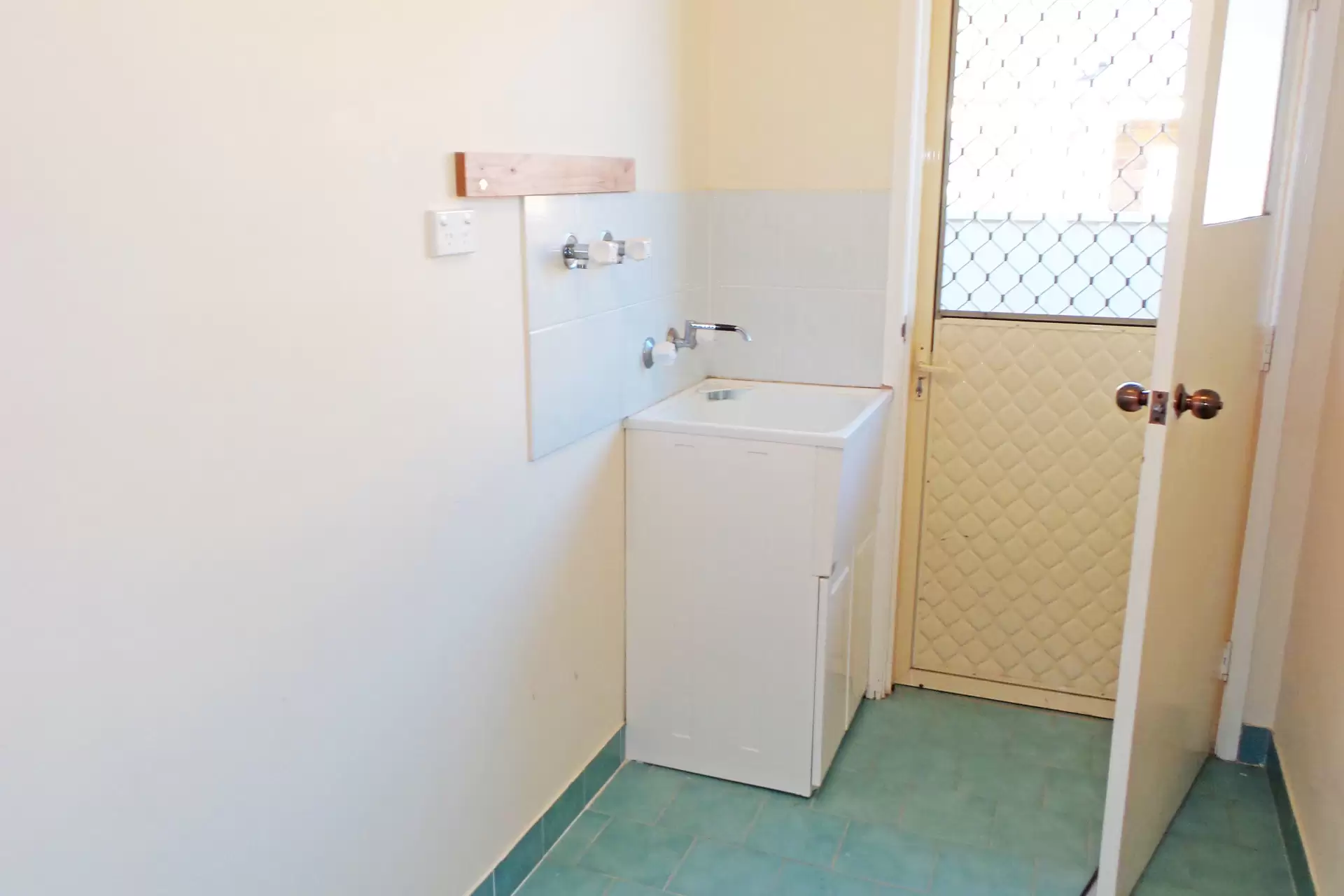18 Hermes Crescent, Worrigee Leased by Integrity Real Estate - image 13