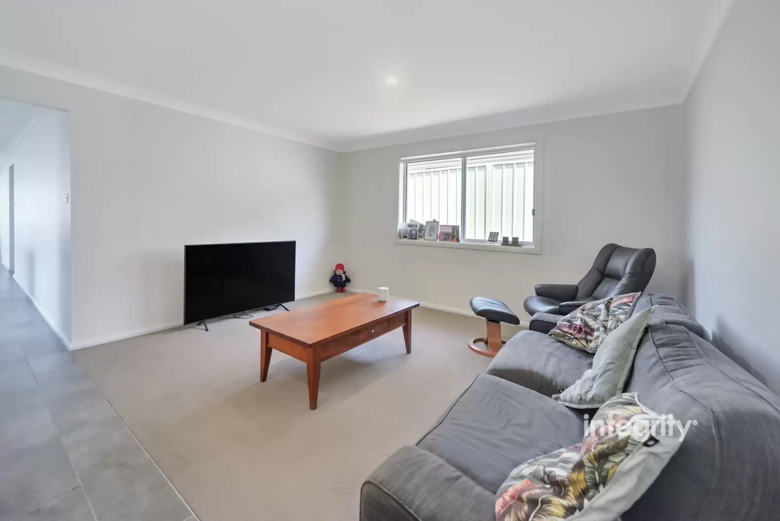 7 Manoora Way, Nowra Sold by Integrity Real Estate - image 2
