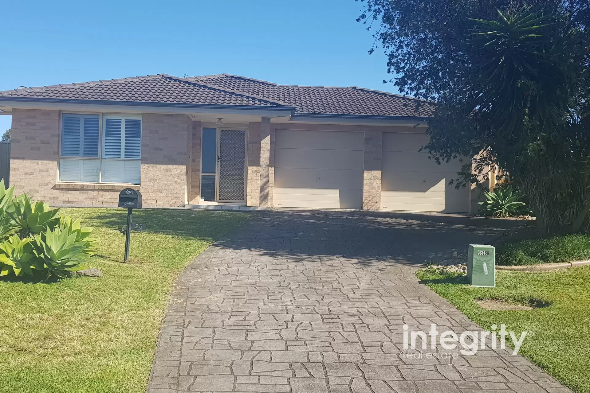 25 Golden Ash Close, Worrigee Leased by Integrity Real Estate - image 1