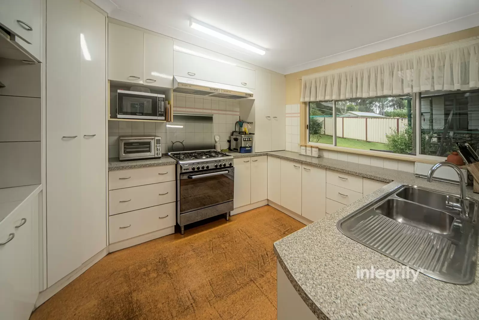 60 Yalwal Road, West Nowra Sold by Integrity Real Estate - image 4