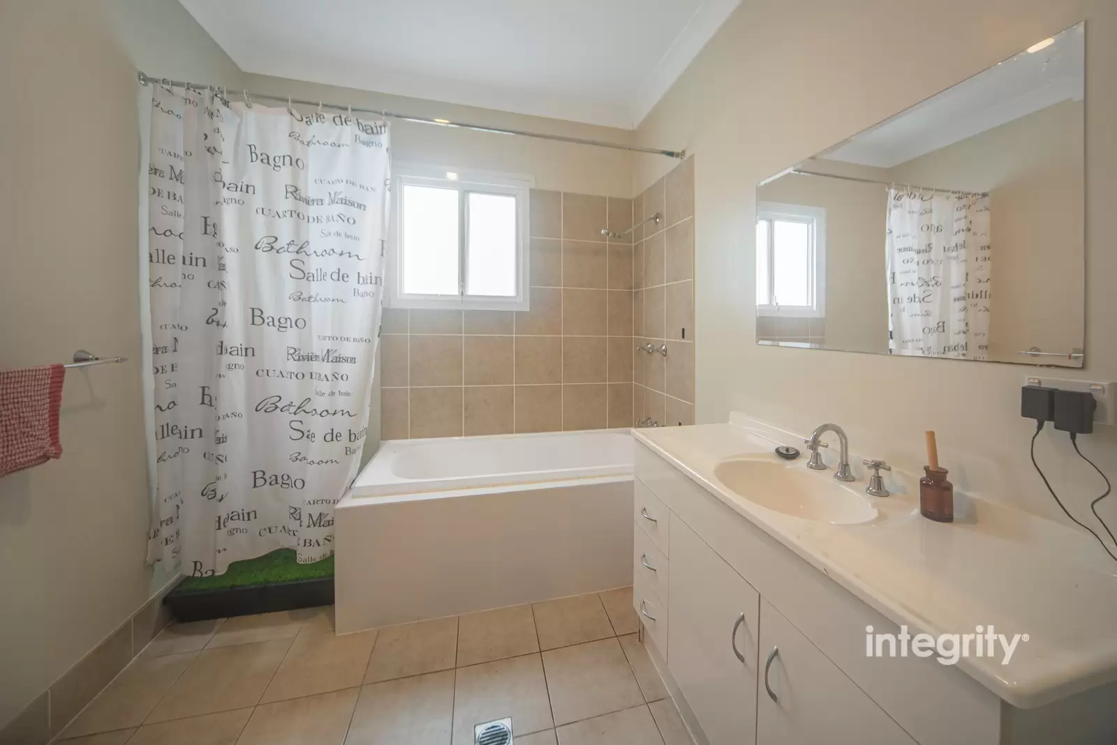 192 & 192A McKay Street, Nowra Sold by Integrity Real Estate - image 12